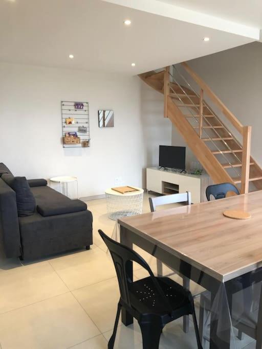 Appartamento Le Logis Du Chesnot Saint-Quentin-sur-le-Homme Esterno foto